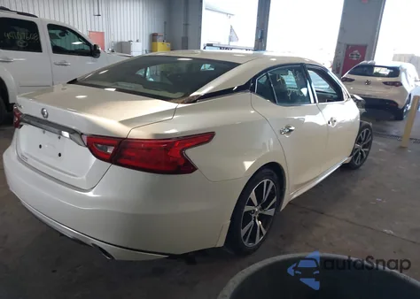 2017 Nissan Maxima 3.5 S z USA, uszkodzony, nr VIN 1N4AA6AP2HC434713